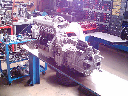 Motore + Cambio Abarth 2000 SE010 pronto per il montaggio